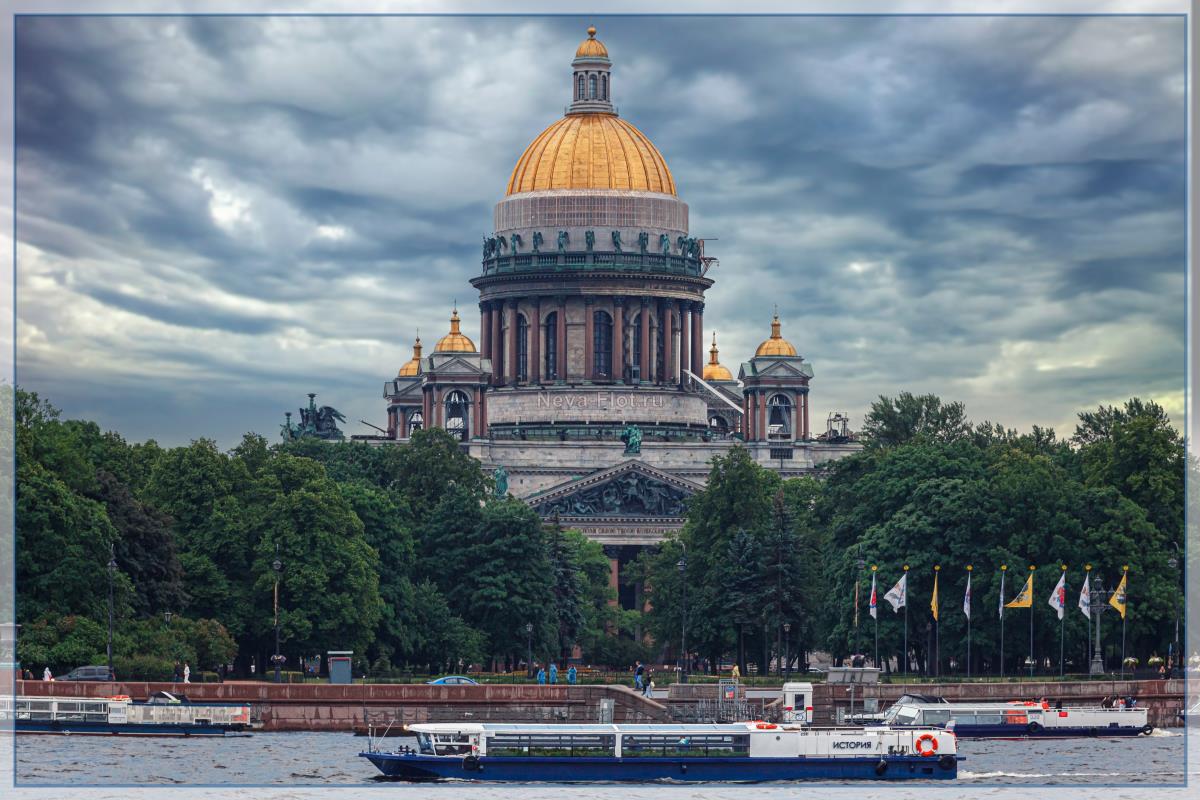 Теплоход История